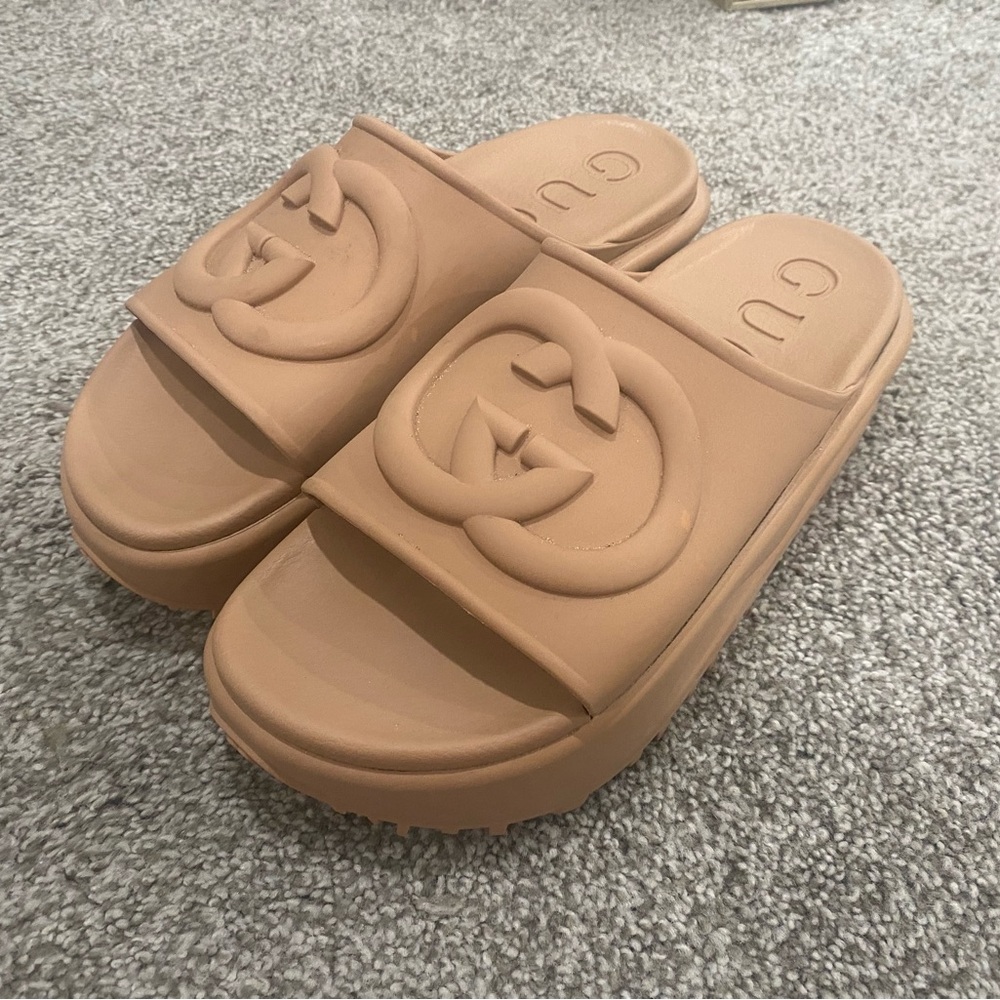 Women’s Gucci Platform Slides
